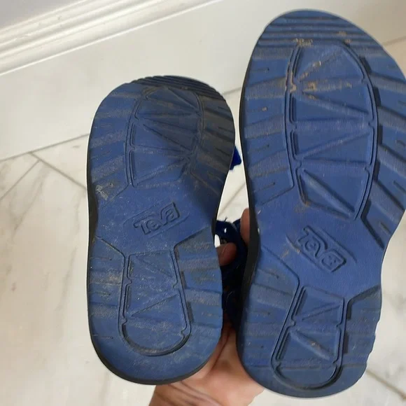 Teva, kids 13, blue strap active outdoor adjustable walking hiking water sandals - Picture 6 of 7